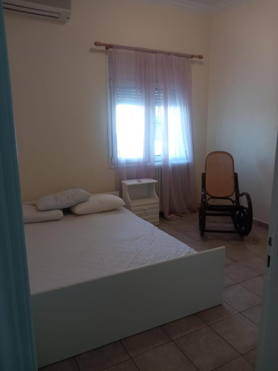 Central Apartments Eretria Exterior foto